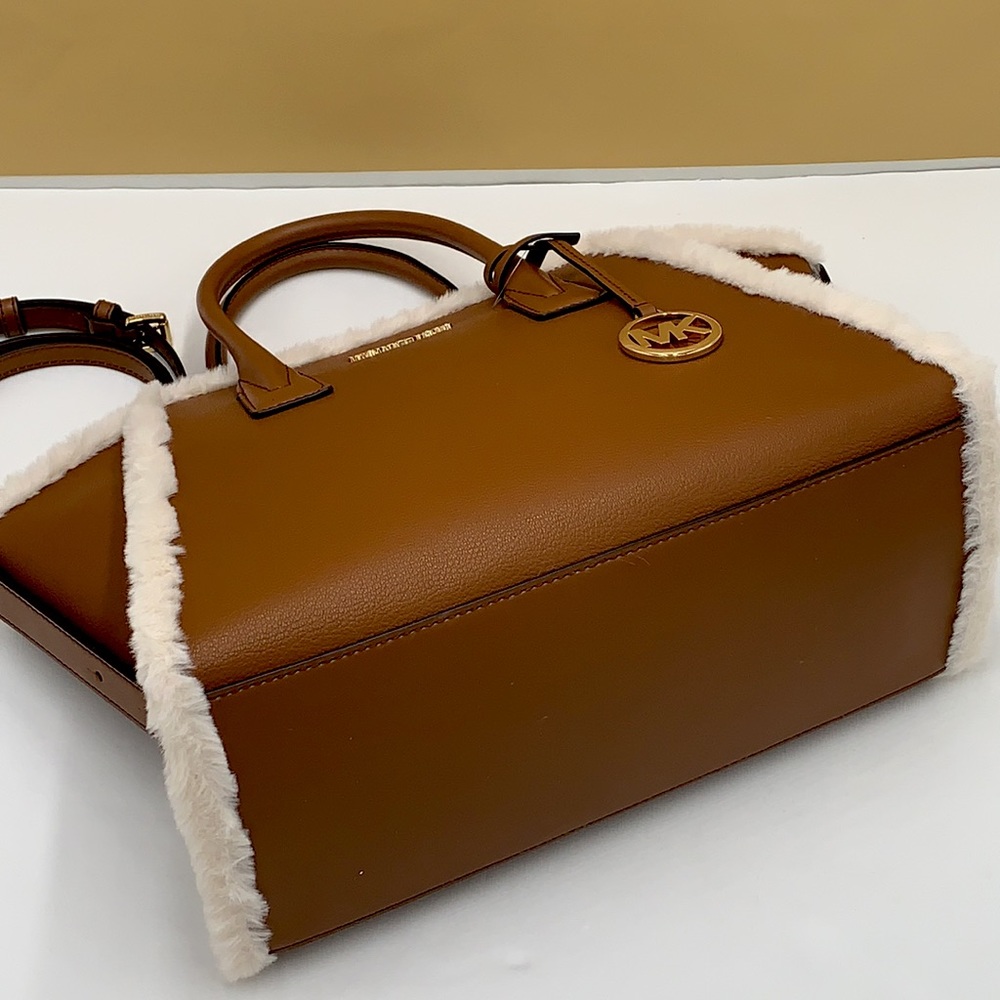 MICHAEL KORS AVRIL LARGE TOP ZIP SATCHEL LUGGAGE - Picture 10 of 16